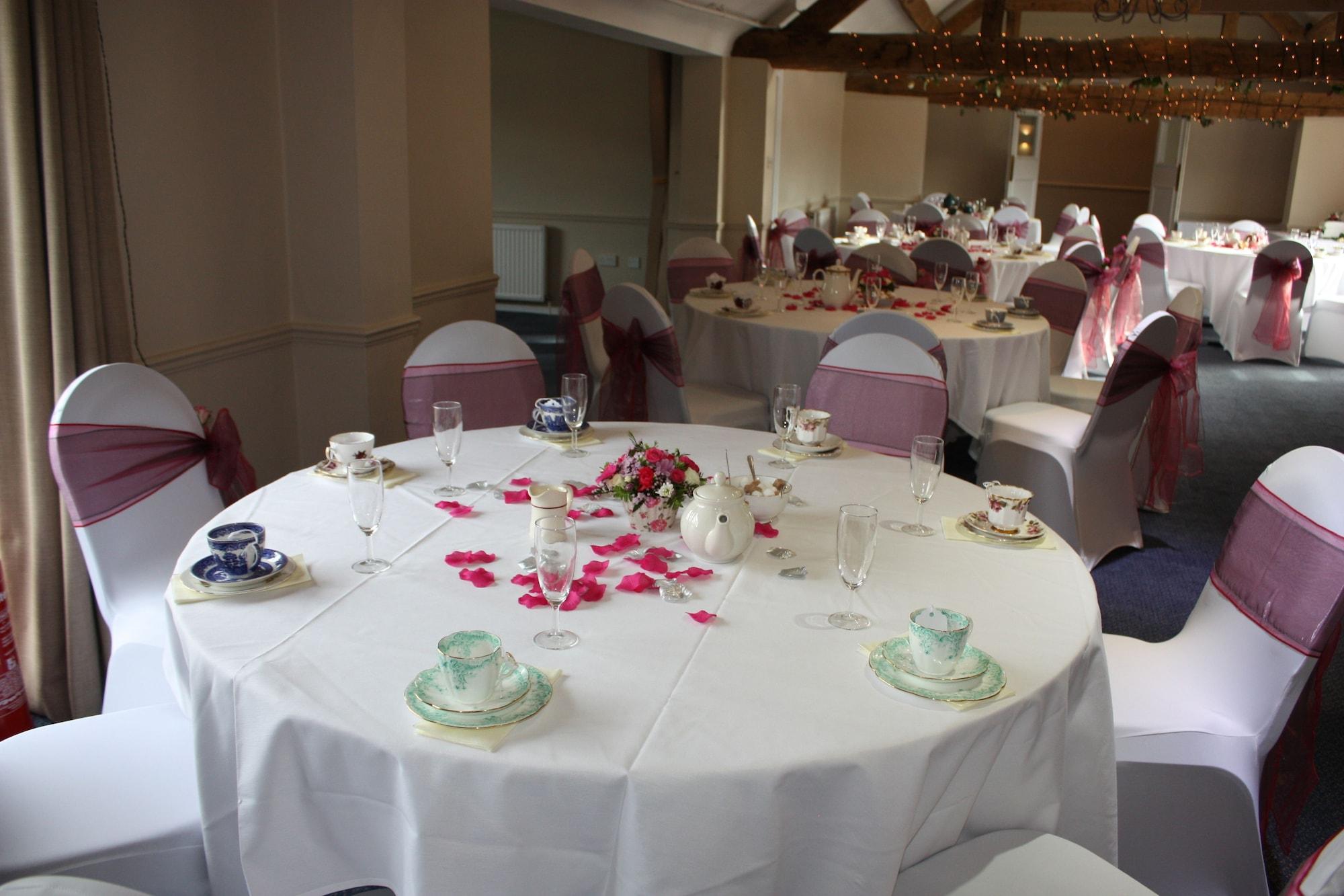 Отель Kings Court Alcester-stratford Upon Avon Альчестер