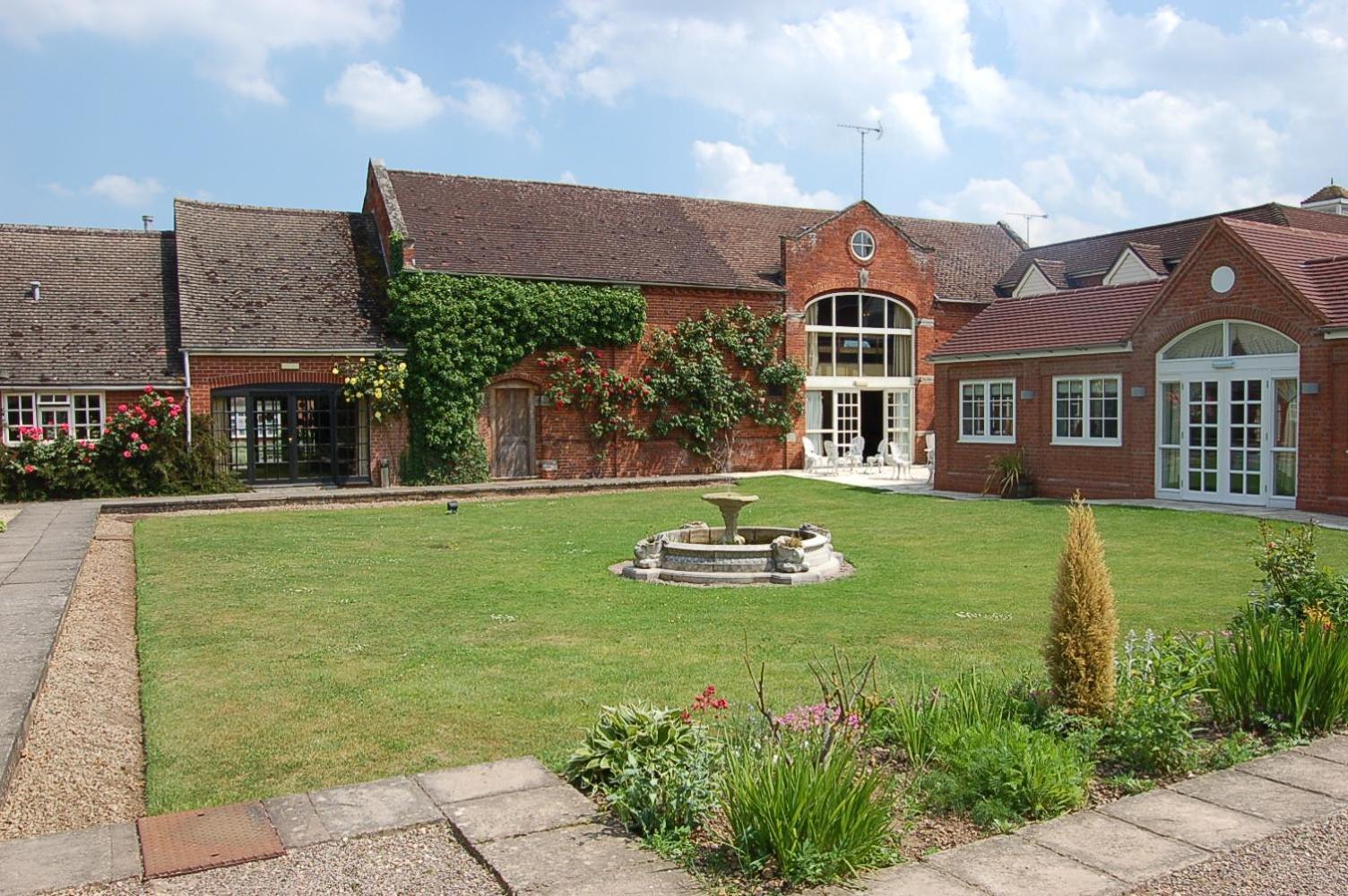 Отель Kings Court Alcester-stratford Upon Avon